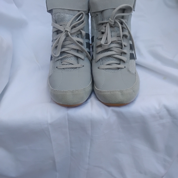 Adidas Gray High-Top Men's Shoes Size 7 - Picture 3 of 8